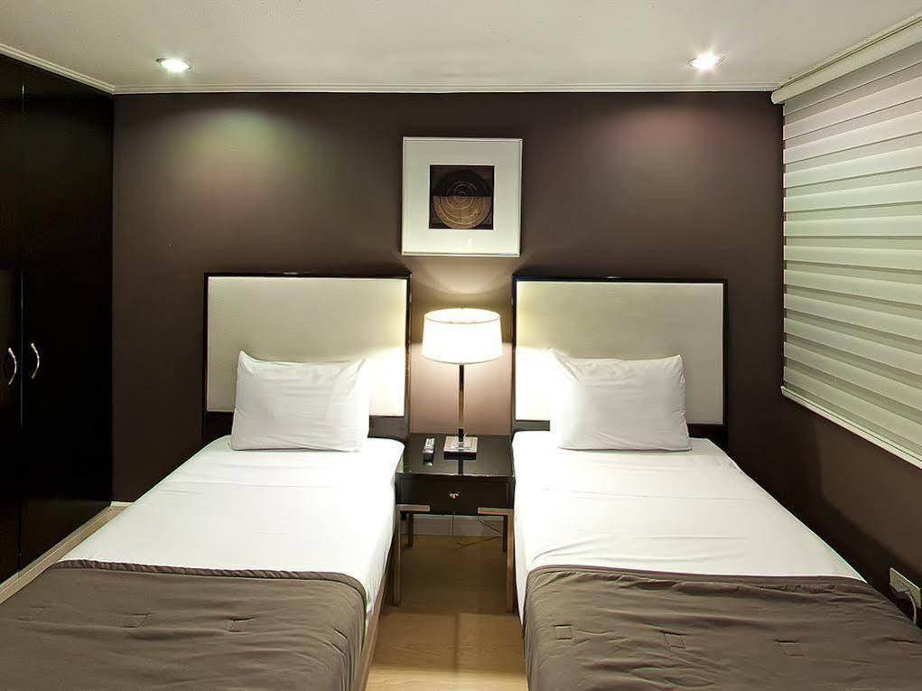 מלון Pasig City Astoria Plaza מראה חיצוני תמונה